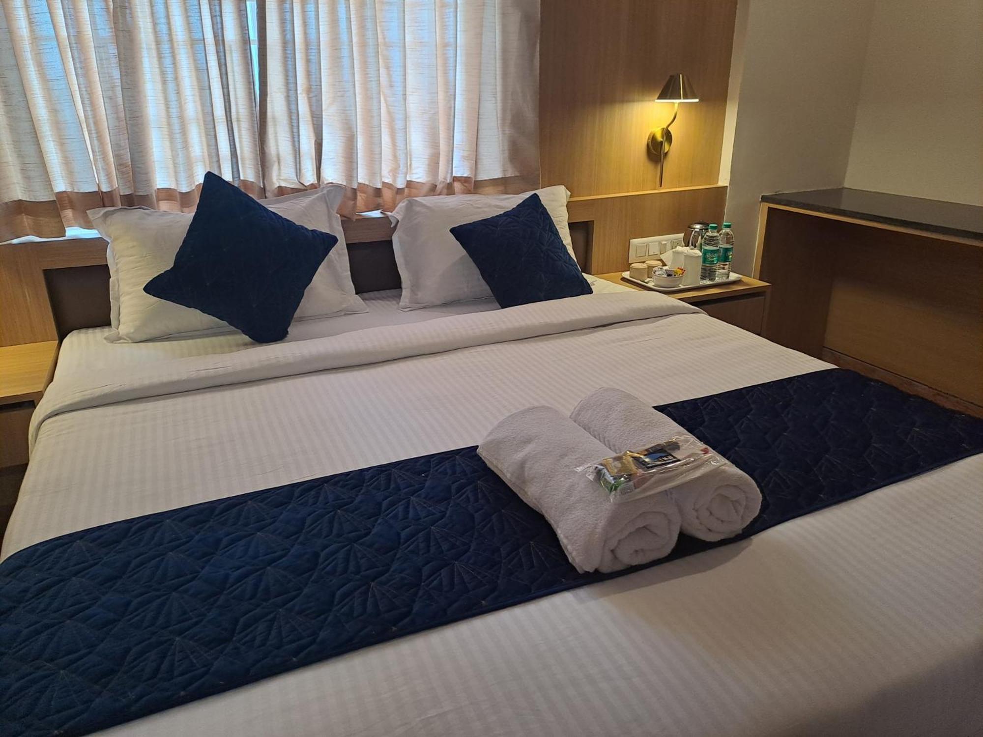 Sky Inn Mysore Exterior photo